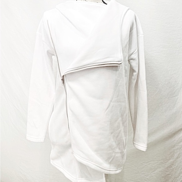 White Zip Up Asymmetrical Front Jacket with Attached Hood Side Pockets NWOT Med - Picture 5 of 16